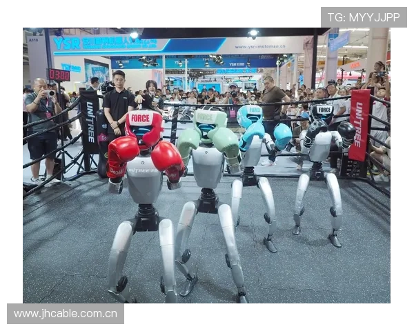 2025世界人形机器人搏击赛爆发混乱选手突袭裁判引发激烈争议 2025世界人形机器人搏击赛爆发混乱选手突袭裁判引发激烈争议