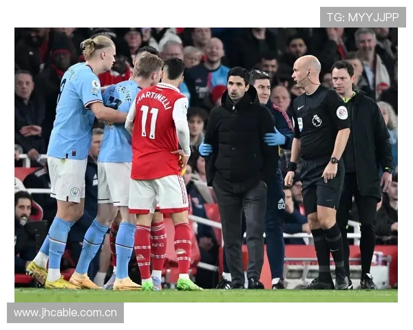 曼城旧将建议阿森纳应引进埃泽而非马杜埃凯并称对他或投热刺感到失望 曼城旧将建议阿森纳应引进埃泽而非马杜埃凯并称对他或投热刺感到失望