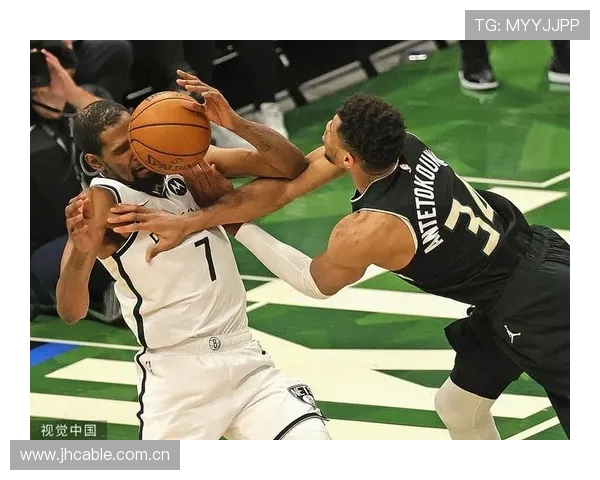 帕金斯称字母是罗宾并指责米德尔顿是蝙蝠侠后遭遇死亡威胁