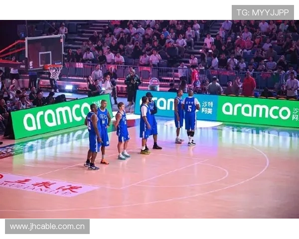 姚基金表演赛陈登星空接暴扣震撼全场麦克朗惊叹称赞