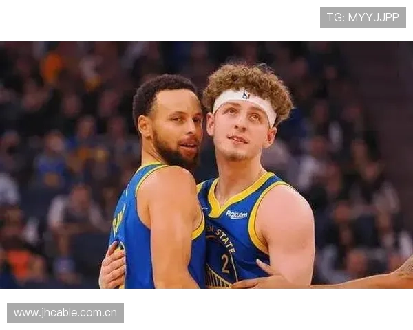 杭州球迷深情告白自曝喜欢库里十一年见证偶像成长热爱始终如一 杭州球迷深情告白自曝喜欢库里十一年见证偶像成长热爱始终如一